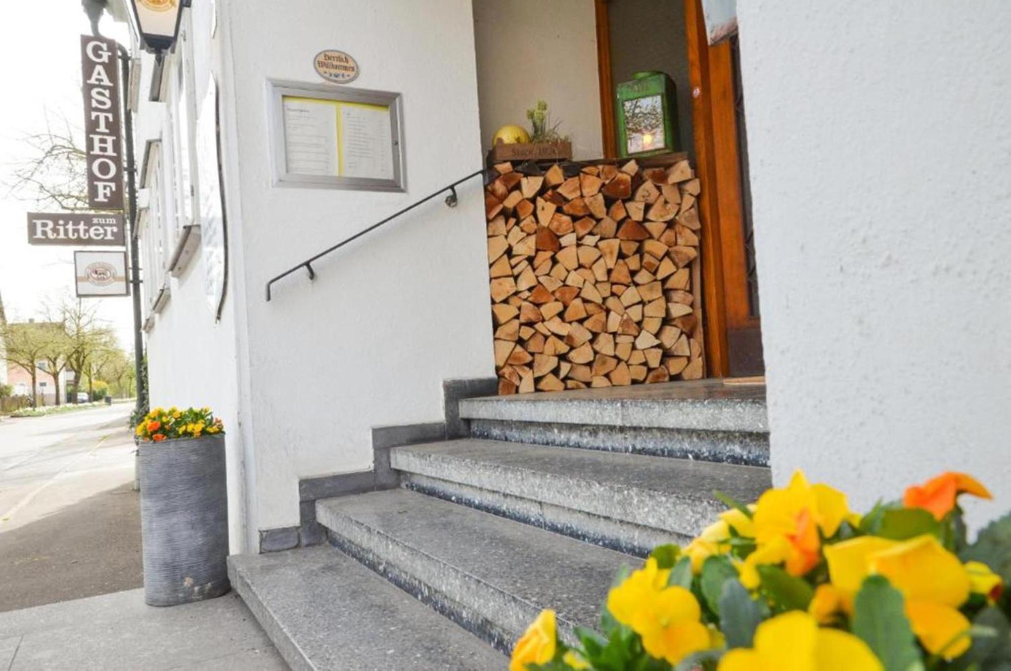 Gasthof Zum Ritter - A Cozy Historical Landmark Ульм Екстер'єр фото